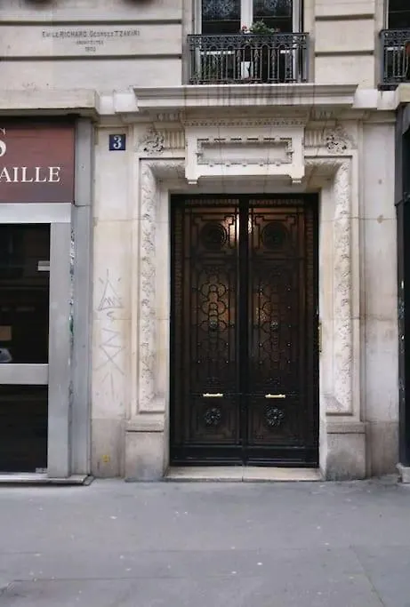 Sorbonne Notre Dame Joli Nid Calme Clair Type Pied Notre Dame *